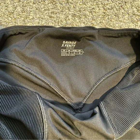 Savage X Fenty Black Leggings - Picture 3 of 5